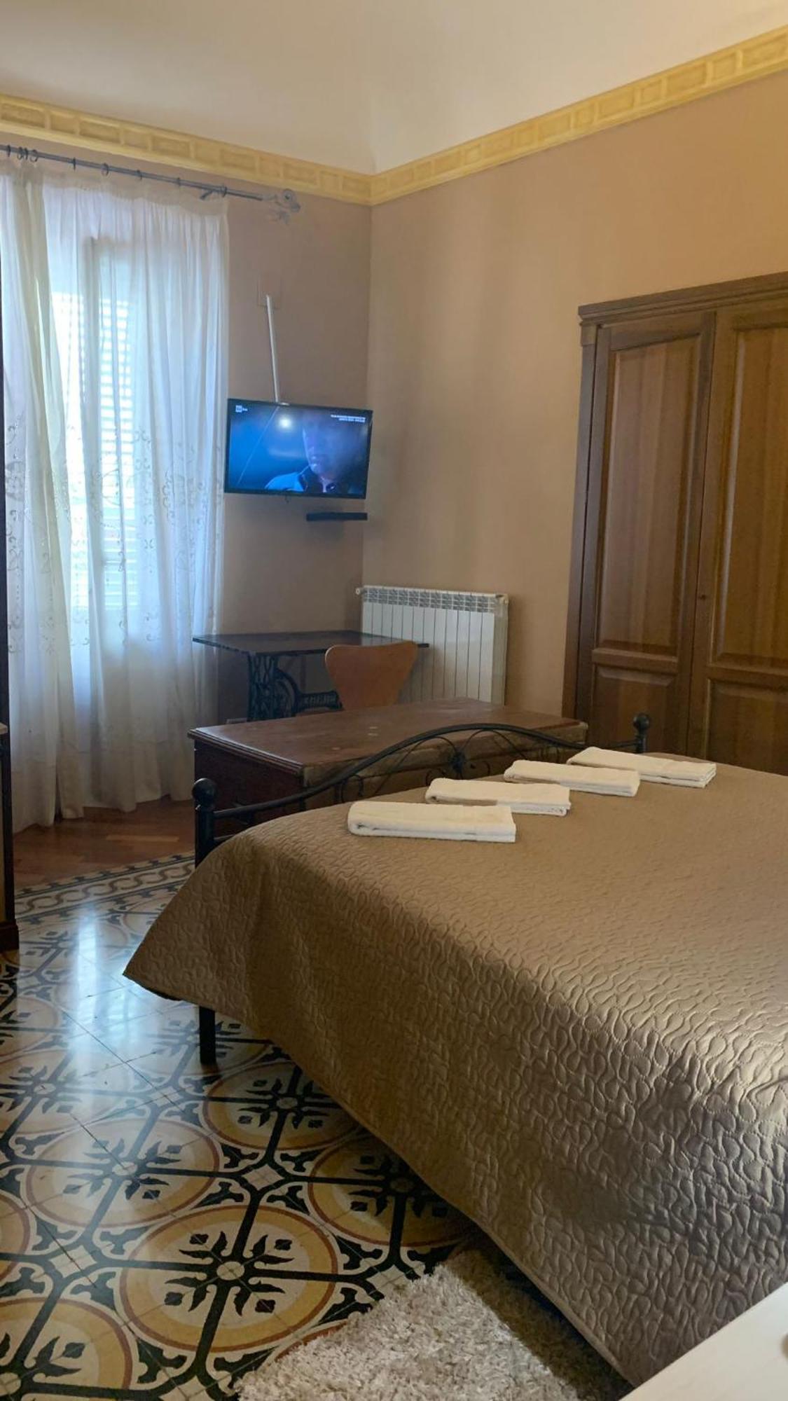 Laura Affittacamere Palermo Buitenkant foto