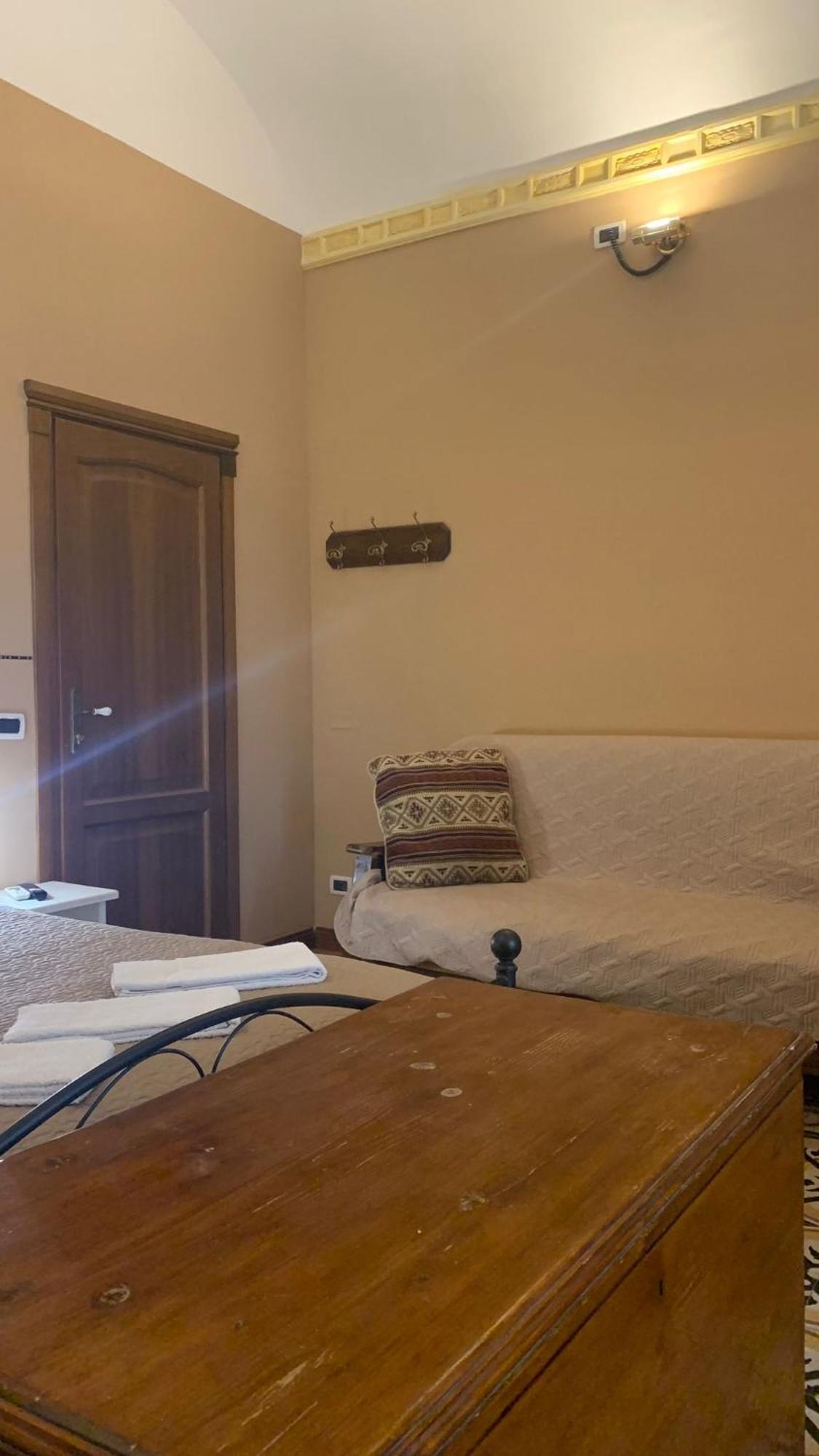 Laura Affittacamere Palermo Buitenkant foto
